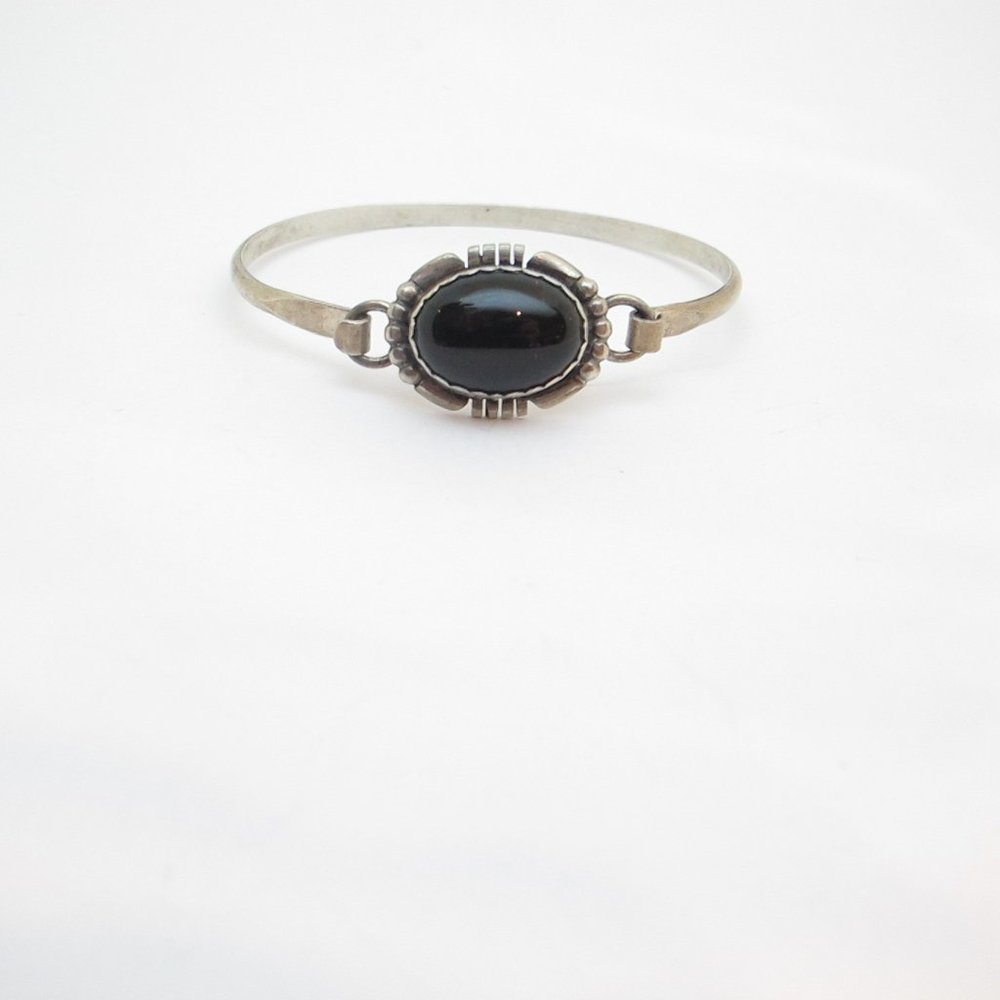 RRJ Sterling Silver Native American Onyx Bracelet